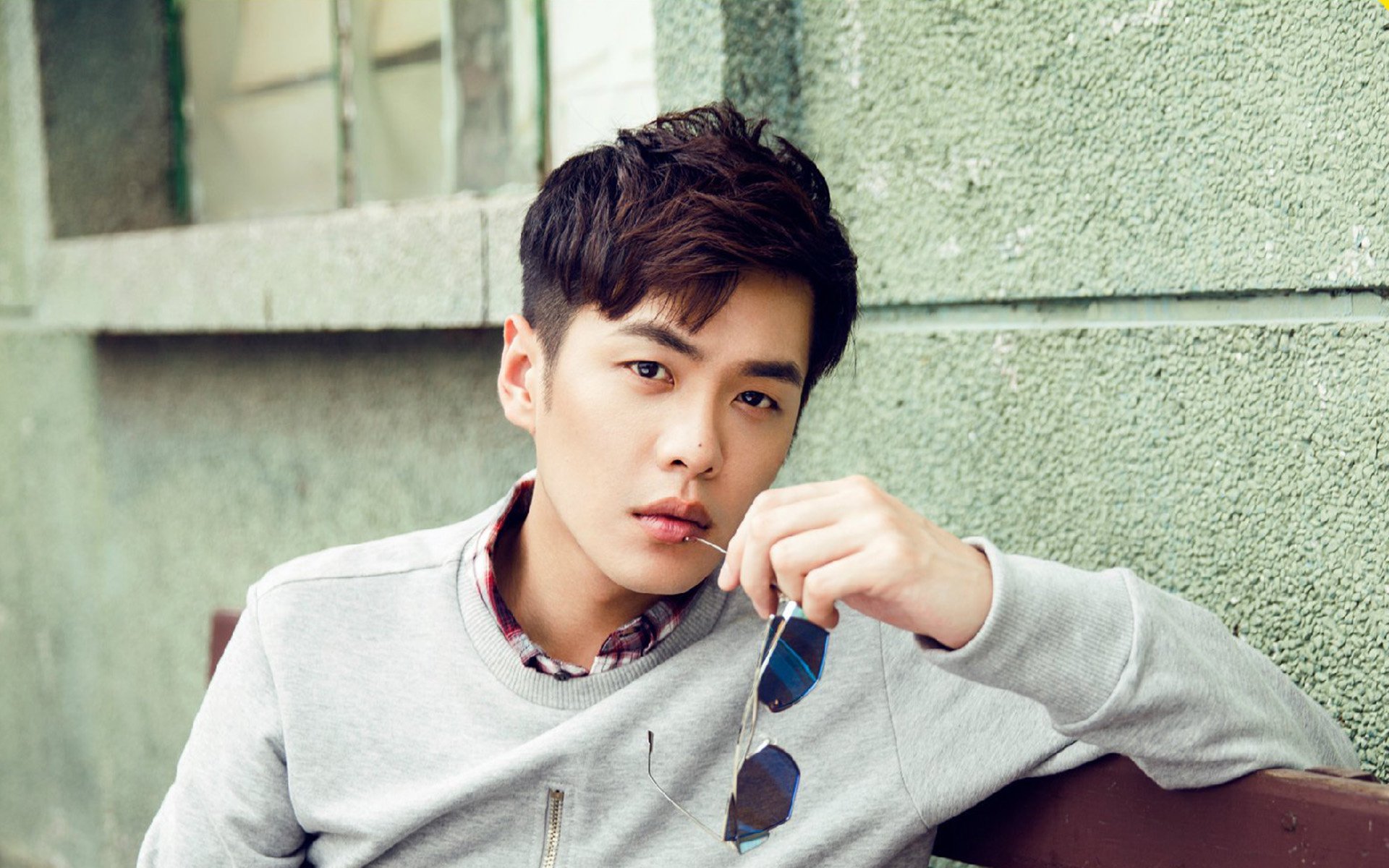 多特蒙德主场失利,德甲领头羊之位不保,多特蒙德球赛